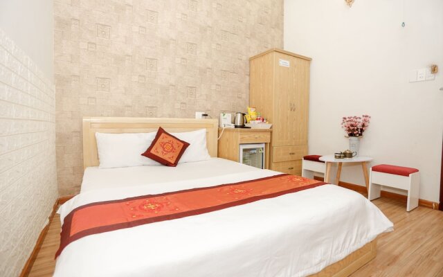 Co Hong Hotel