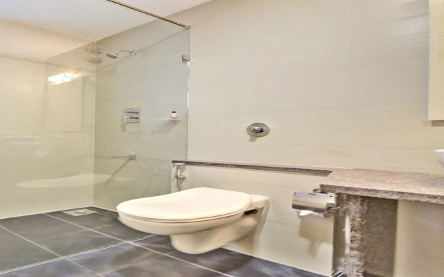 Capital O 41106 37th Crescent Boutique Suites