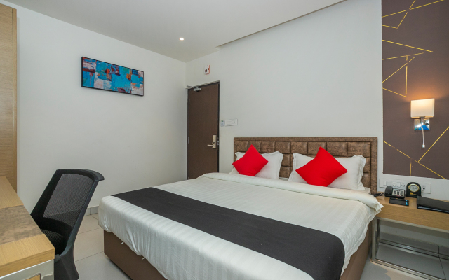 Vihaari 24 Business Hotel