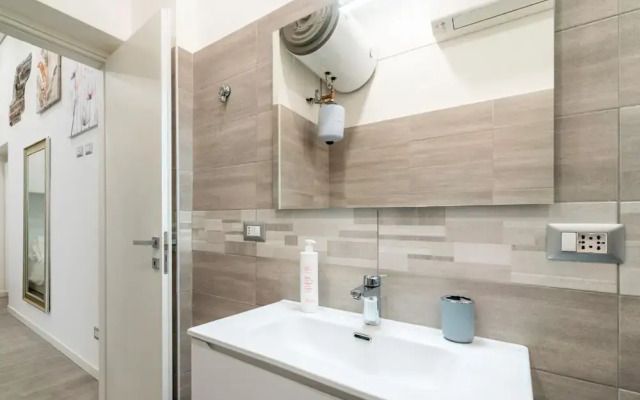 Modern Apartment in Via Carloni by Wonderful Italy