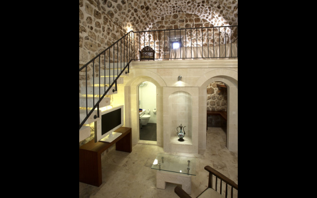 Kasri Nehroz Otel