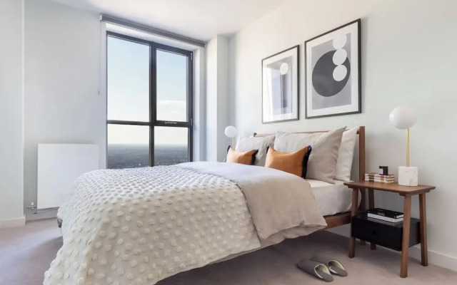 Croydon Central Apartments by Urban Rest