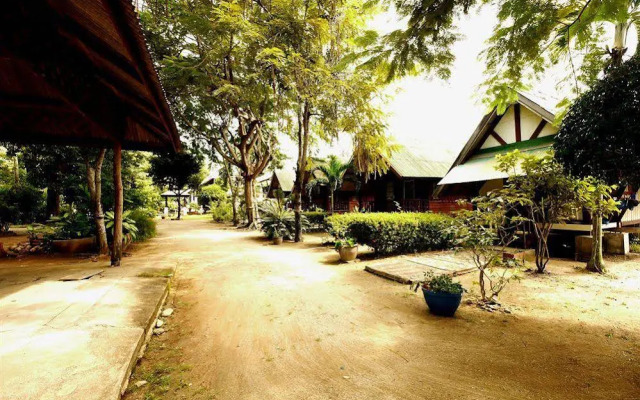 Rose Garden Samui Bungalows