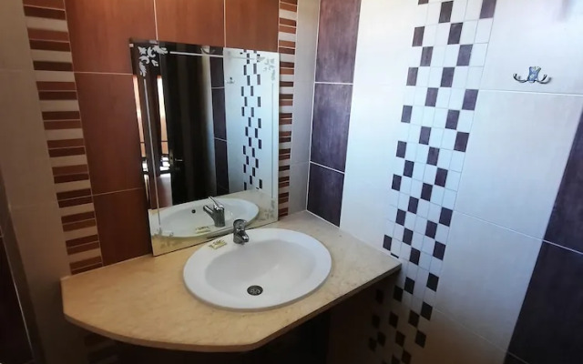 Beautiful 2-bed Villa in Cholakova Cheshma