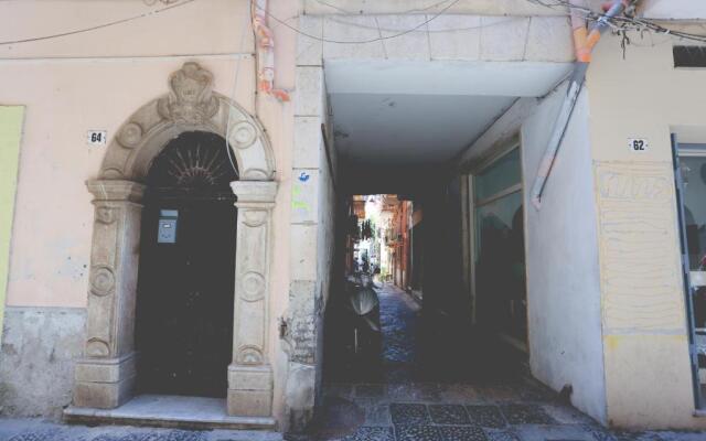 Il Viaggiatore Via Indipendenza B&B