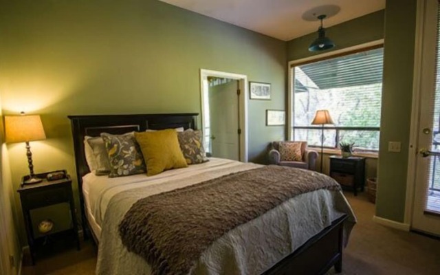 The Inn Above Oak Creek