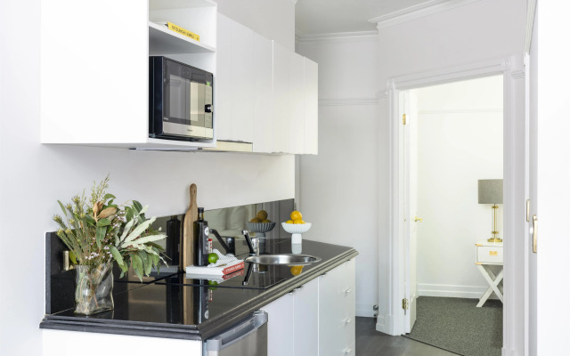 Adina Apartment Hotel Brisbane Anzac Square