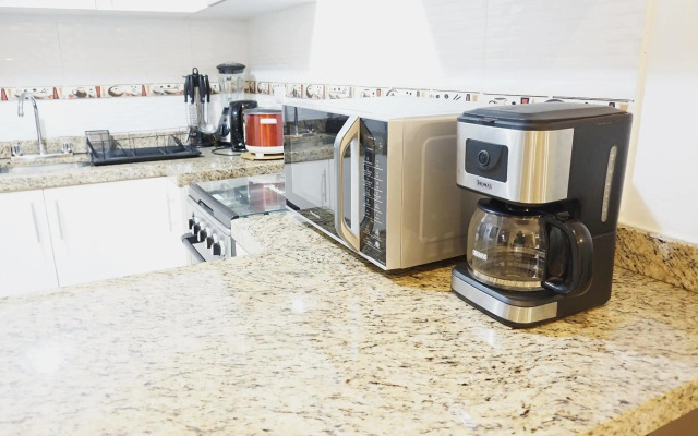 Casa Pillqu APARTAMENTOS PRIVADOS - 10min del Aeropuerto Lima PE