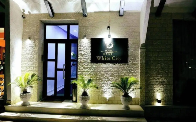 White City Hotel