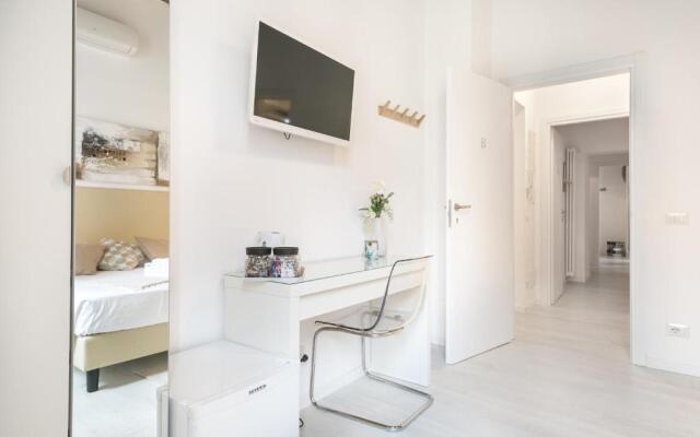 White Ostilia BB