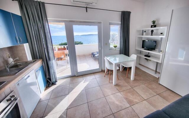 Seafront Suites Maja