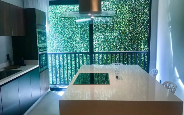 IT Condo by Realty Group