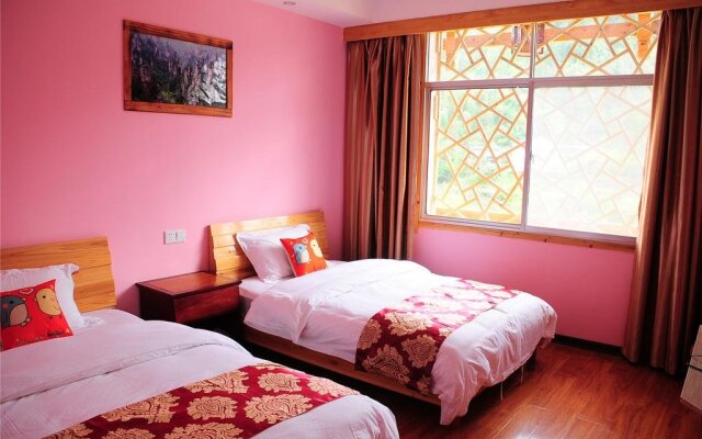 Qingfengge Hostel