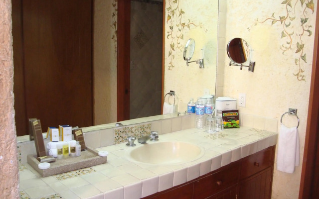 Hosteria Las Quintas Hotel