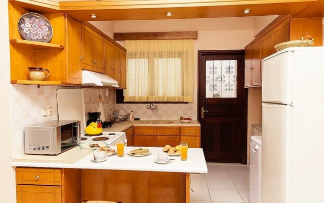 Amarandos Villa