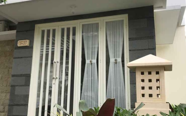 Villa KAYANA E-ONE