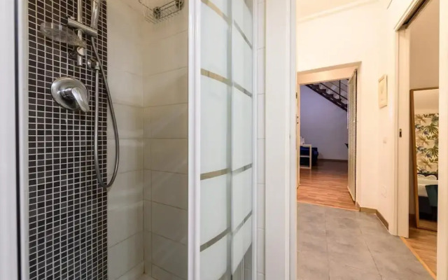 Via dei Tribunali 175