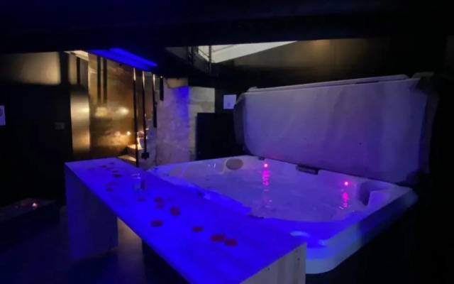Mieuxqualhotel jacuzzi privatif La retro