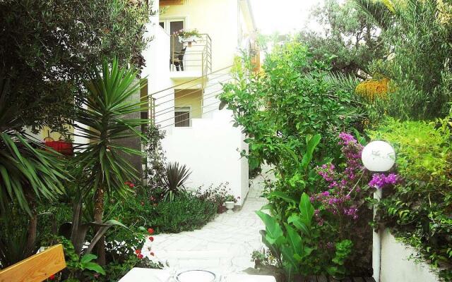 Tonka - 150m from the sea & parking - A3 C(2+1)