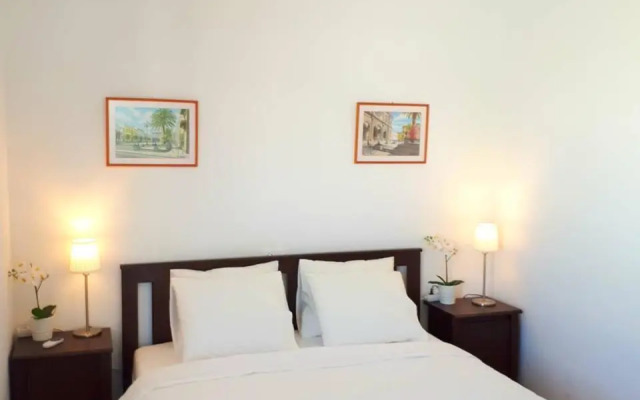 City Beach Home 60