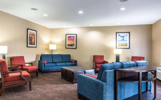 Holiday Inn Exp Stes Hannibal