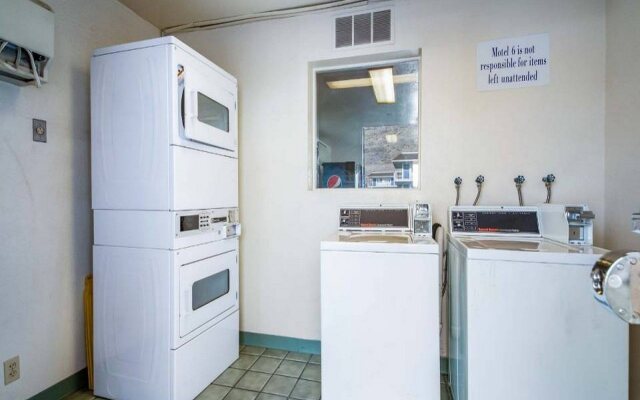 Motel 6 Wendover, UT