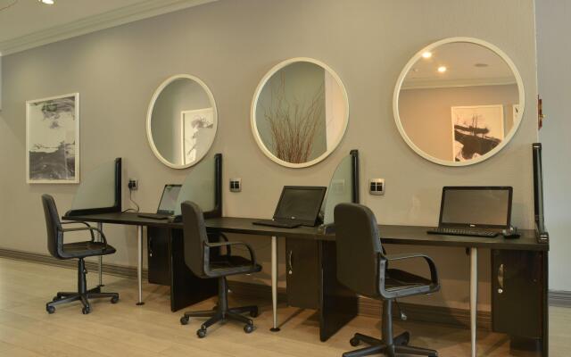 Holiday Inn Johannesburg Airport by IHG