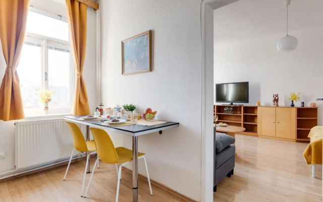 Sunshine Apartment near the City center