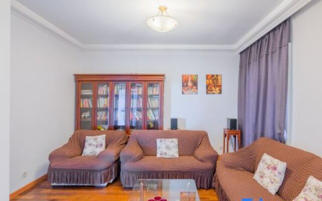 Shanghai Meishu Time Swimming Pool Party Single-family Villa