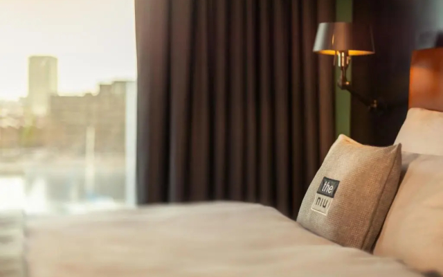 Holiday Inn - the niu, Fender Amsterdam by IHG