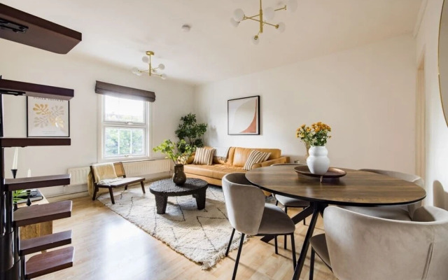 The Reading Wonder - Stunning 2bdr Flat With Parking