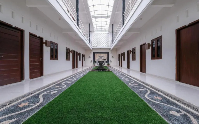 Enfaza Guesthouse by OYO Rooms