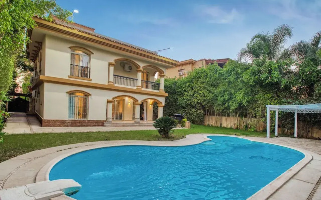 Host Prime Paradise Villa At Rehab City