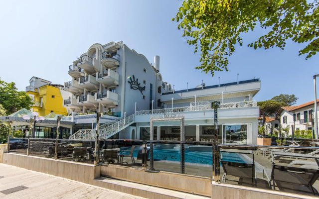 Royal Boutique Hotel