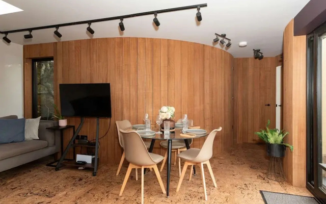 Modern 2-bed Cabin Near West Wittering Beach