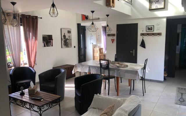 Aux Jardins De La Guyonnière Gîte 2 à 13 personnes