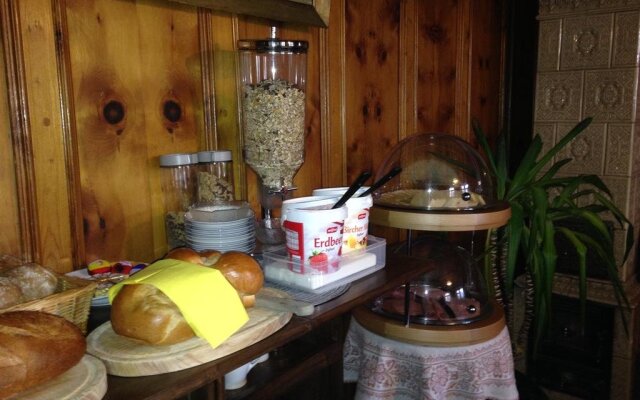 B&B Hotel & Appartements Chasa Valär