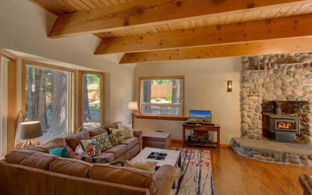 Caravansary - Four Bedroom Home