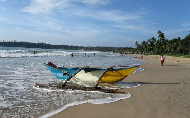 Isana Beach House