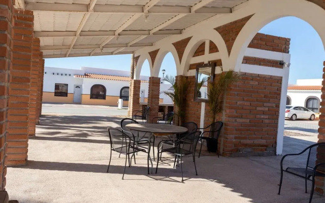 Mexican Ambience Townhome With Pool 31