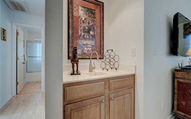 Evian 123 - Two Bedroom Condo