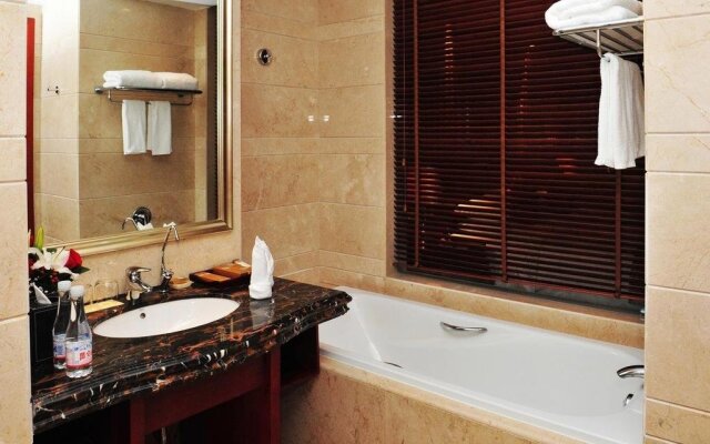 Best Western Sanhe Grand Hotel