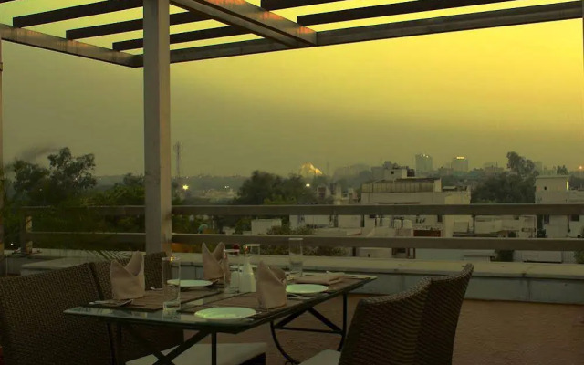 Tavisha Hotel