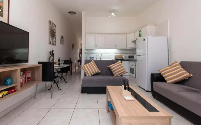 Amarilla Golf Loft Apartment Stunning Views