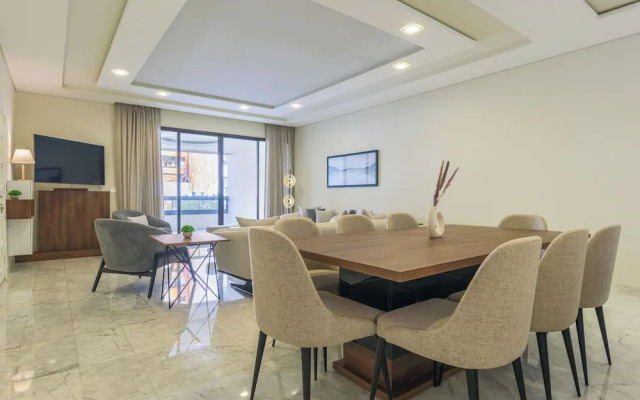 Crest - 3 Bedroom Apartment in Hamra