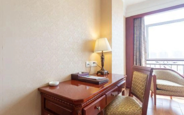 Yinan Hotel (Zhisheng Hot Spring Resort No.2 Building)