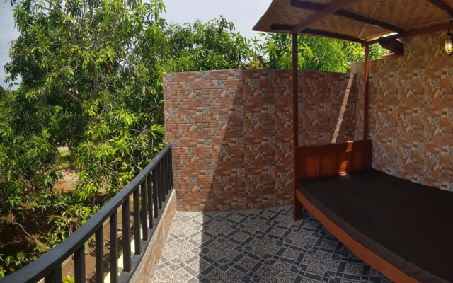 Mango Tree Inn