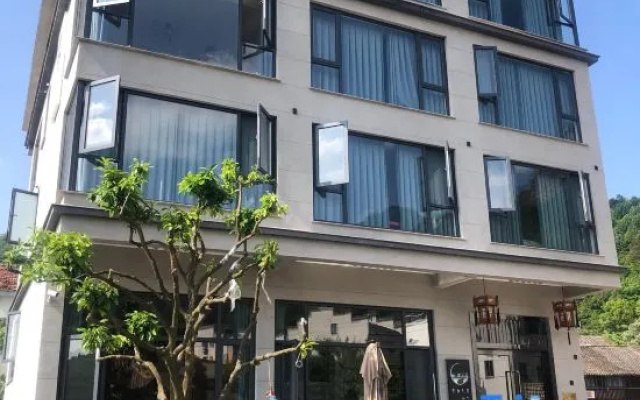 Chuanyanju Guesthouse