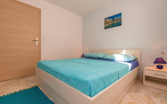 Amazing Home in Baska Voda With Wifi and 1 Bedrooms