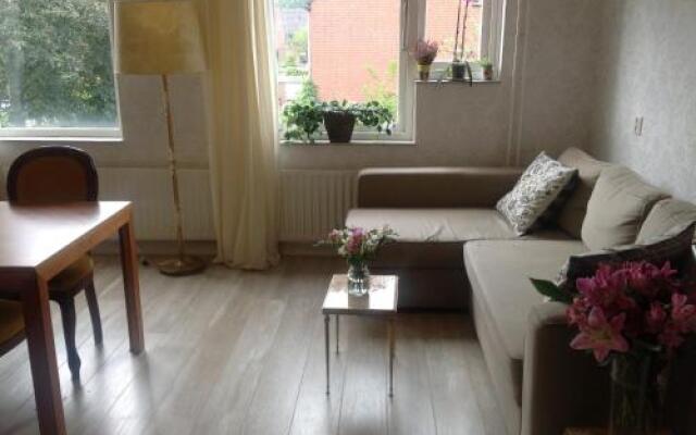 Home stay Utrecht — Women only (гостевой дом для женщин)